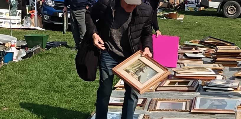 USKRSNA RASPRODAJA SLIKA U KOPRIVNICI