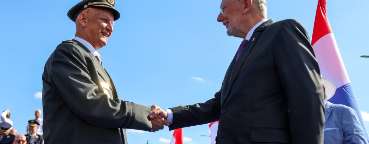 NA KRVAVI USKRS TROMBLON JE POGODIO U KUNDAK ROJSOVE PUŠKE