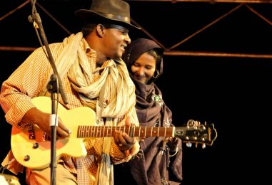 PUSTINJSKI BLUES S OBALE RIJEKE NIGER