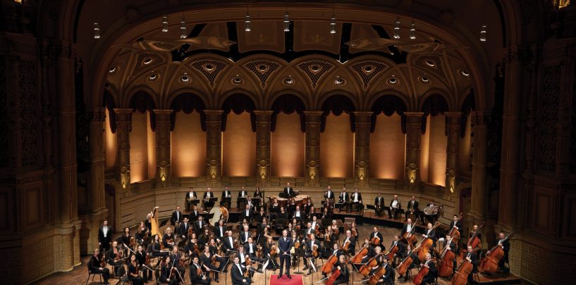 SIMFONIJSKI ORKESTAR IZ VANCOUVERA SA STRDIVARDIJEVOM I GUARNERIJEVOM VIOLINAMA