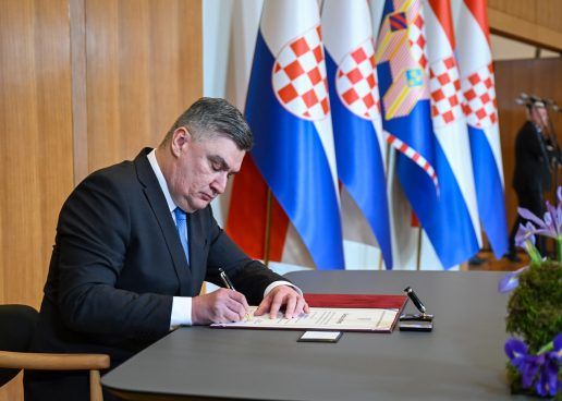 POLITIČKI KOMFOR I USTAVNA SABOTAŽA