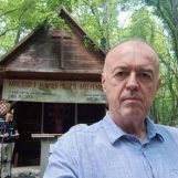 FUCHSOV „VODIČ“ JE TRULI KUPUS I VLADA SE TREBA ISPRIČATI PROZVANIMA