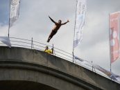 SKOKOVI S MOSTA U NEOČIŠĆENU NERETVU