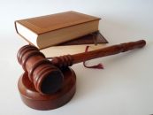 KRIMINAL POD DRŽAVNOM ZASTAVOM I NACIONALNIM SIMBOLIMA SE U KONAČNICI ISPLATIO