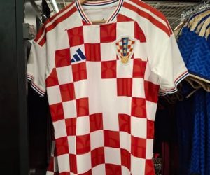 NOVI DRES VATRENIH S GLAGOLJICOM I PAŠKOM ČIPKOM