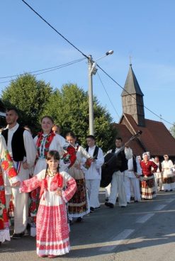 SELO LETOVANIĆ PRIREDILO DOSTOJNIJU PROSLAVU OLUJE OD ZAGREBA