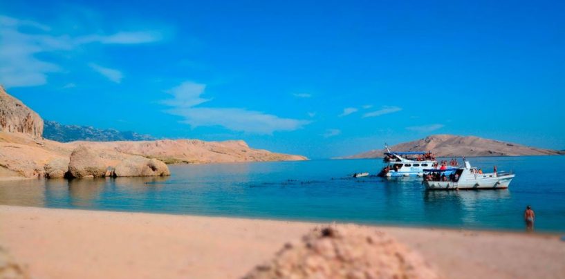 PLAŽA BERITNICA NA PAGU SKRIVENI RAJ U EUROPI