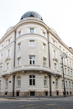 VELEPOSLANSTVA SU SKUPA ODMARALIŠTA ZA POLITIČKE UHLJEBE