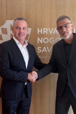 BILIĆ I HNESOVI FOTELJAŠI SE NA KOLJENIMA TREBAJU ISPRIČATI NACIJI ZA UŽAS NA RUJEVICI