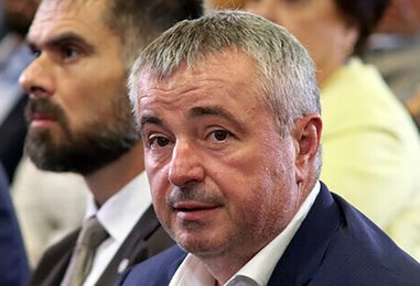 PRIMJER KAKO SU ŽIVJELI POLITIČARI U SRBIJI