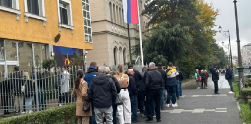 NEZAPAMĆEN RED ZA GLASANJE U SARAJEVU