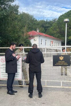 POKOJNOG DAMIRA KOSA IZ KOPRIVNICE U MORINJU RANJENOG BACILI U KONTEJNER ZA SMEĆE, U TREBINJU OPERIRALI NA ŽIVO