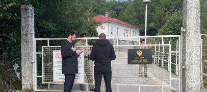 POKOJNOG DAMIRA KOSA IZ KOPRIVNICE U MORINJU RANJENOG BACILI U KONTEJNER ZA SMEĆE, U TREBINJU OPERIRALI NA ŽIVO